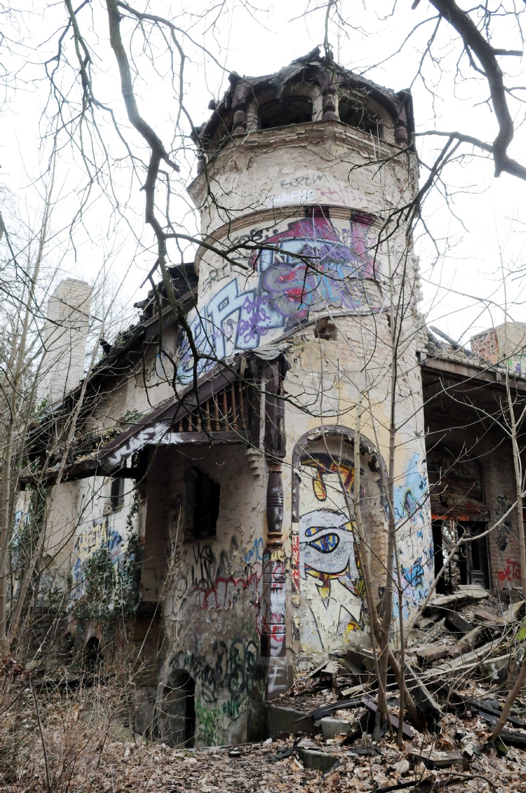 Ruine des ehemaligen Kinderheims Hoppegarten