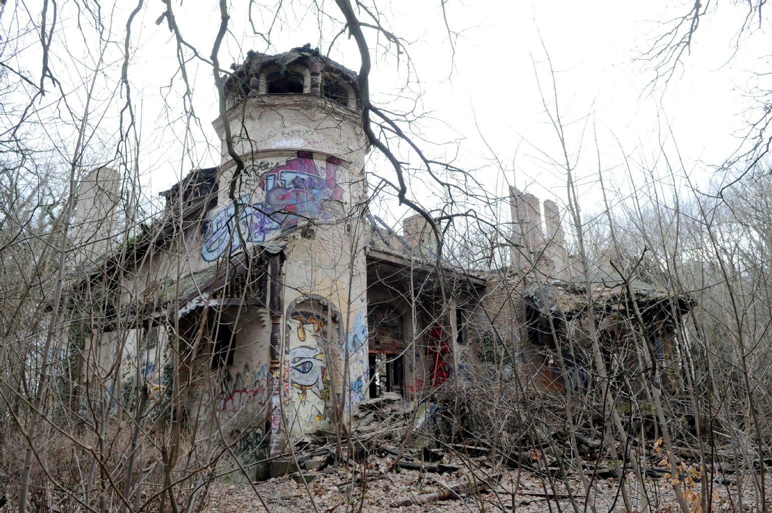 Ruine des ehemaligen Kinderheims Hoppegarten