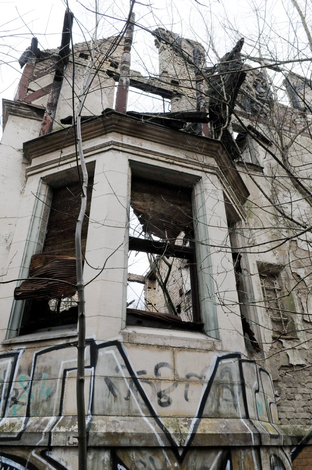 Ruine des ehemaligen Kinderheims Hoppegarten