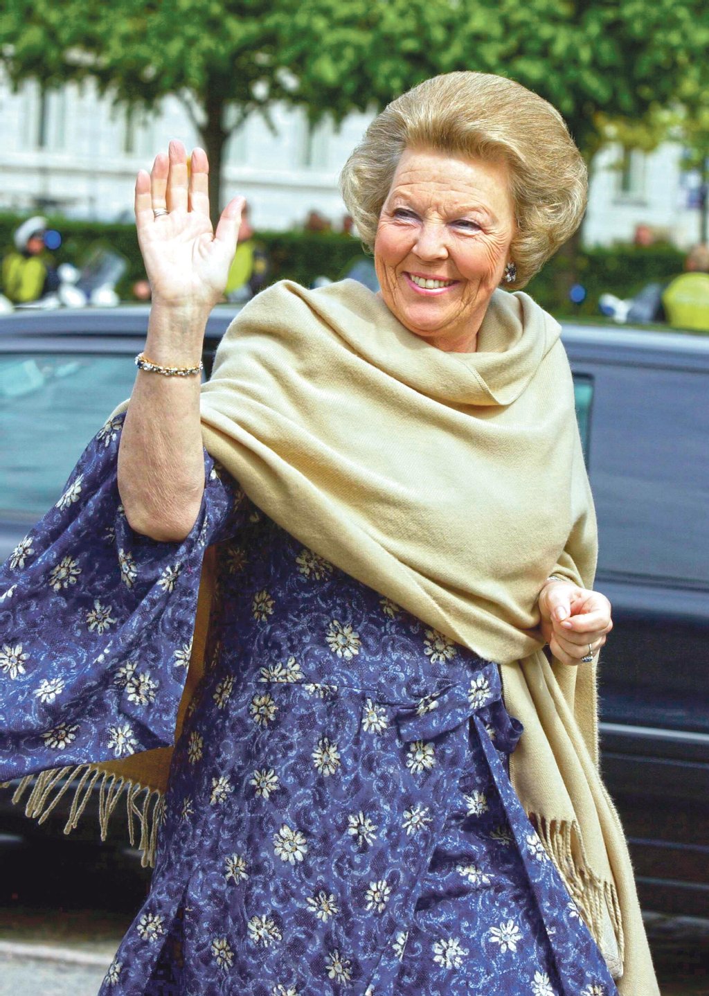 Image - Thronwechsel (Teil 2): Bye-bye, Beatrix!