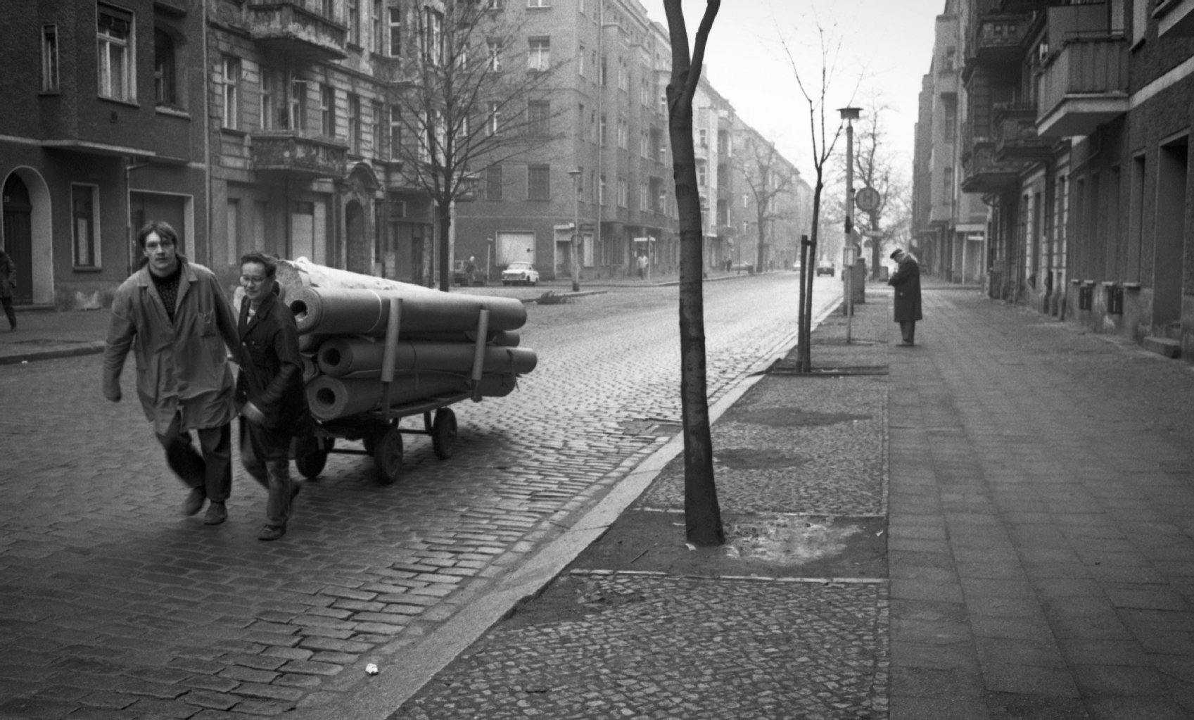 Die letzten Bilder vor dem Untergang der DDR Die letzten Bilder vor dem Untergang der DDR