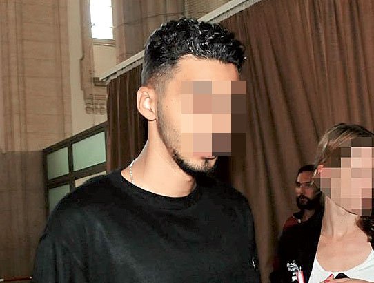 2 Jahre, 3 Monate Auch Osman A. (19) blieb bislang von der Haft verschont.