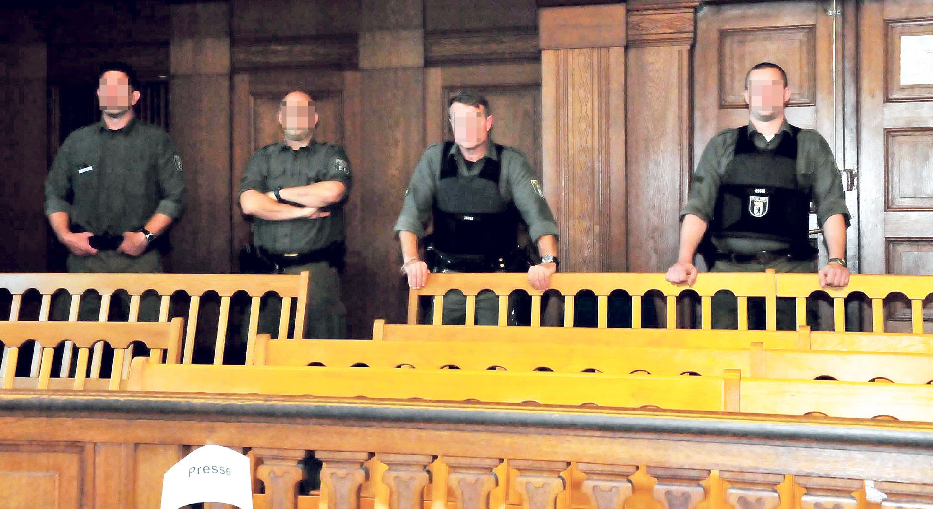 Der Prozess gegen die beiden Rocker wurde scharf von der Polizei bewacht.