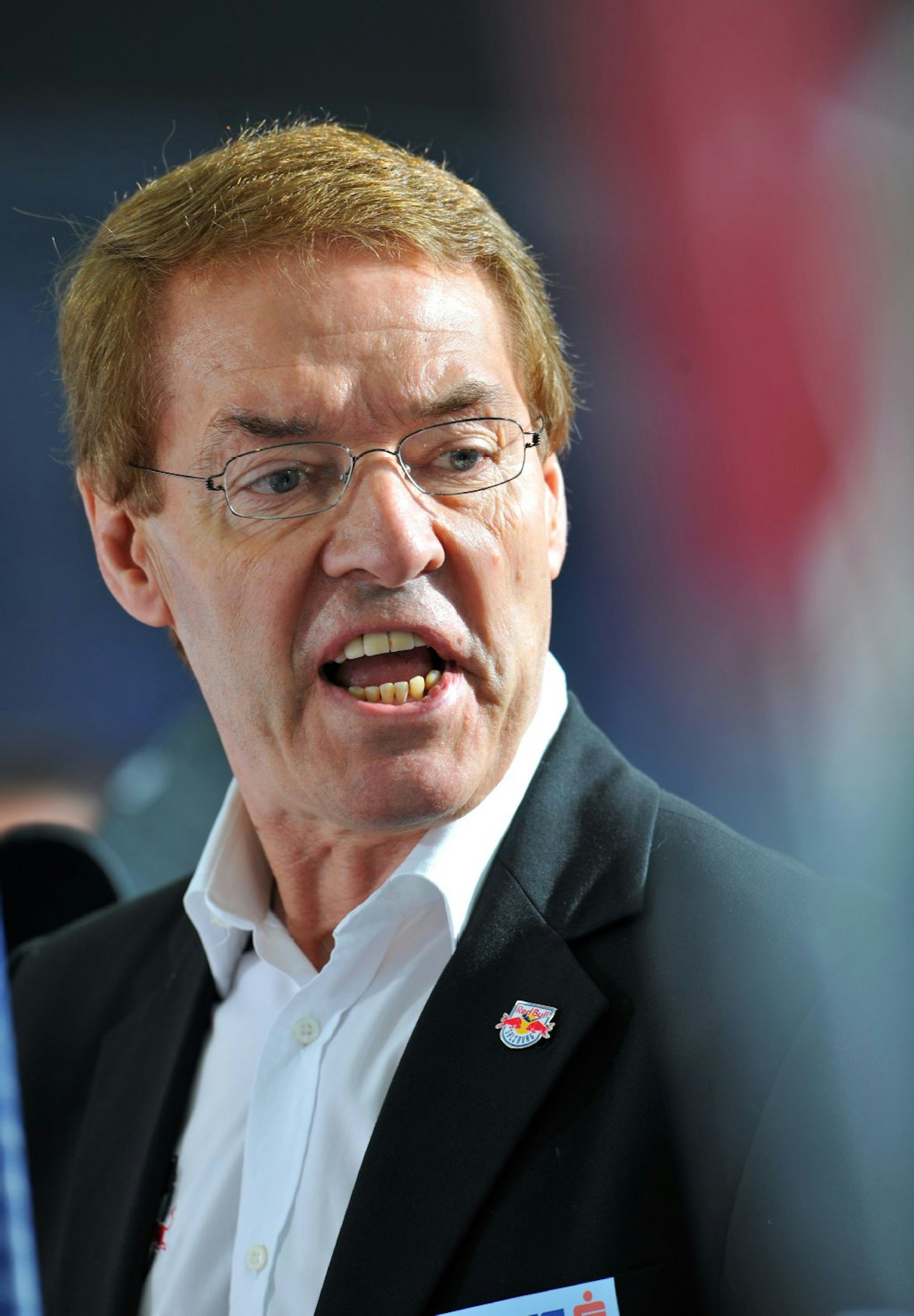 Dank BullenMillionen Pagé greift Bären an!