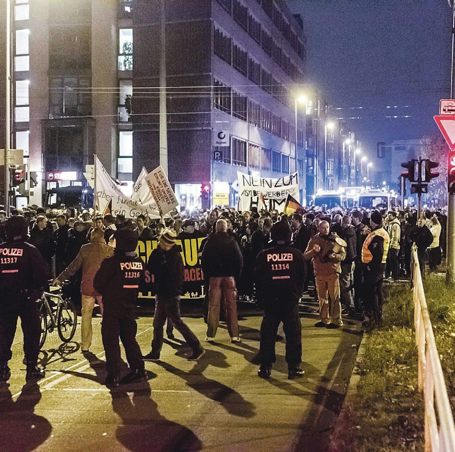 Statt „Pegida“: In Berlin protestieren Nachbarn und „Bürgerbewegungen“