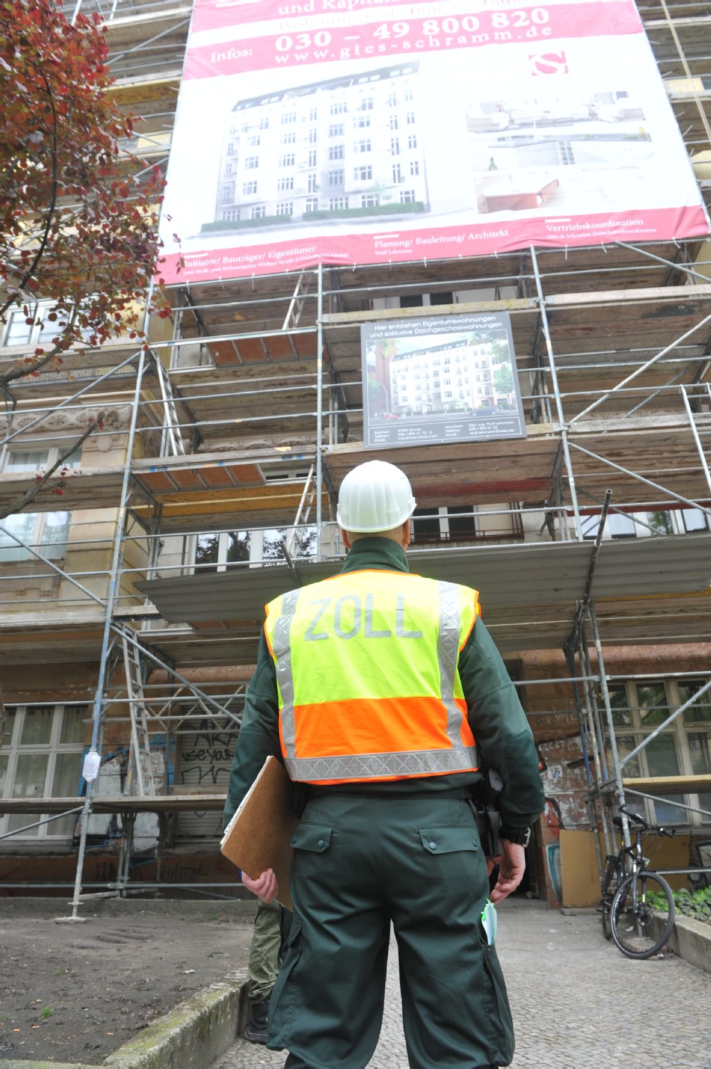 Image - Wisbyer Straße in Pankow: Der König der Teuersanierer hat sich dieses Haus geschnappt