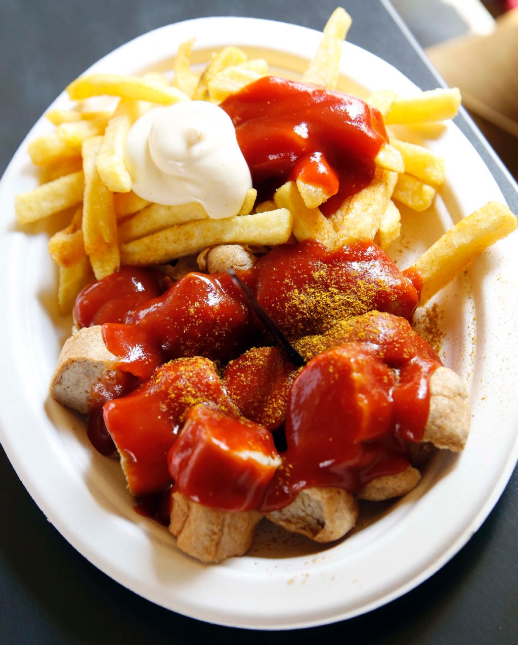 Image - „Schmeckt wie DDR“: Berlin ganz heiß auf die Neue von Konnopke