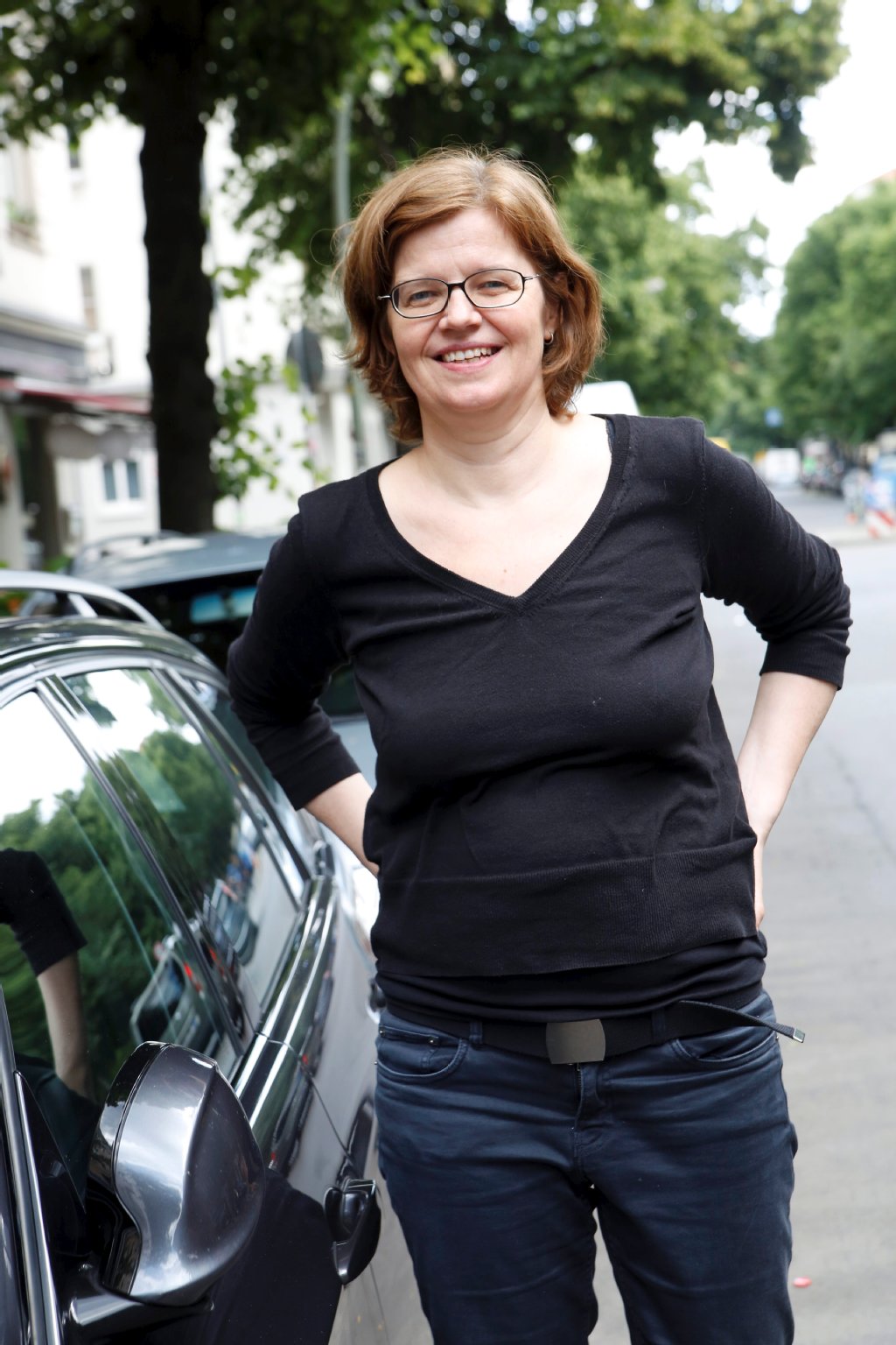 Anwohnerin Katrin Burmeister (45): „Ich habe mir für 20,40 Euro eine Vignette gekauft – die letzte Hoffnung, vor der Tür parken zu können. Sollte ich zahlen und nicht parken können, wäre ich sauer.“