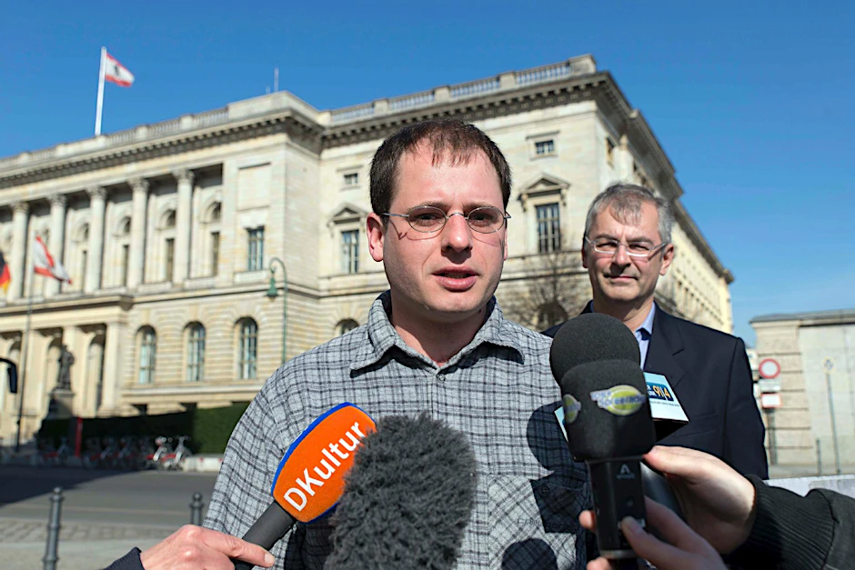 Felix Herzog (29) und Martin Wittau (50) sind Initiatoren des Volksbegehrens für vorgezogene Neuwahlen.