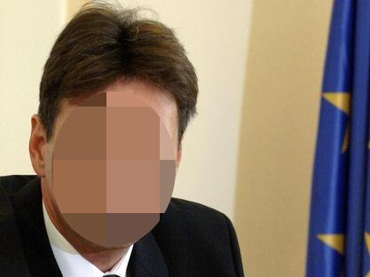 Im Visier: Weil dieser Staatsanwalt die Polizei unterstützt.
