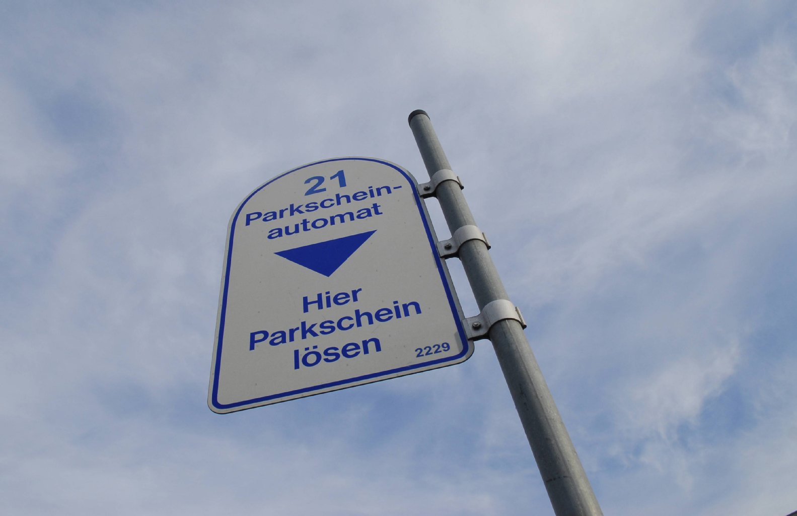 Parkscheine: Immer mehr Parkplätze in Berlin sind kostenpflichtig. 