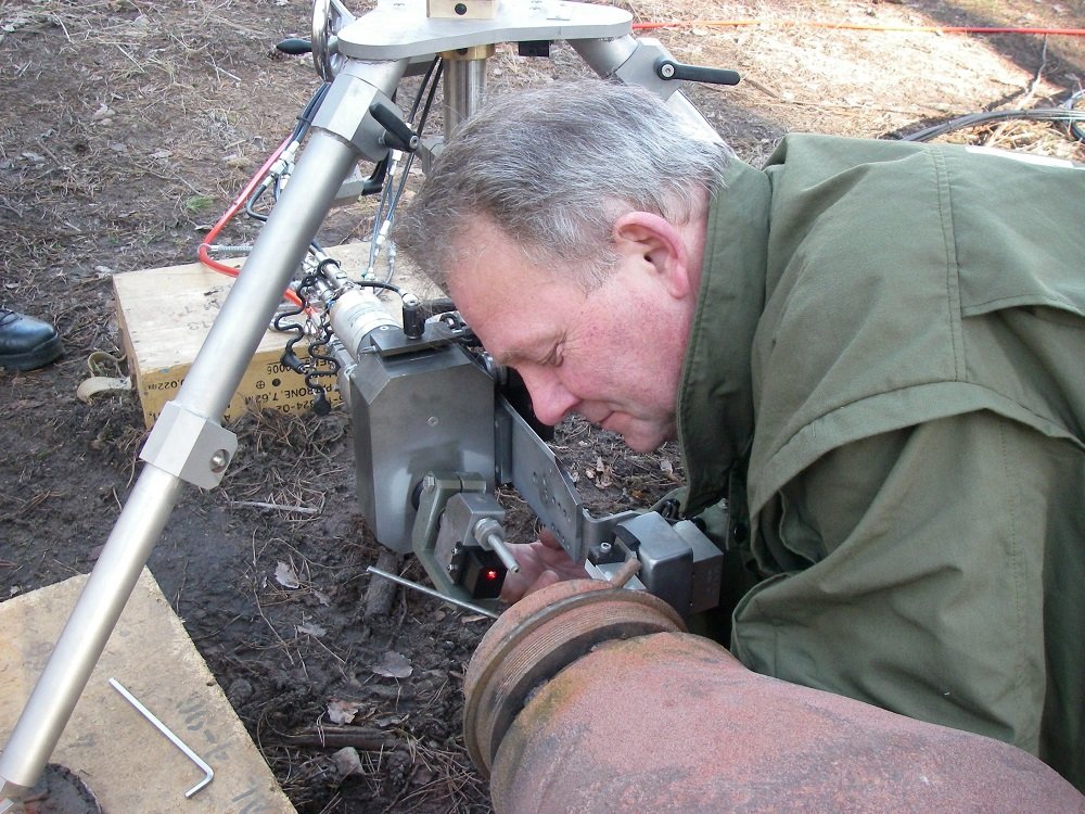 Technischer Fortschritt: Wasserschneidegeräte wie dieses werden erst seit wenigen Jahren eingesetzt, zum Herausschneiden der Zünder.
