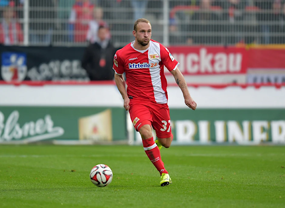 Toni Leistner macht dicke Backen, der Unioner ist gegen Bochum gesperrt.