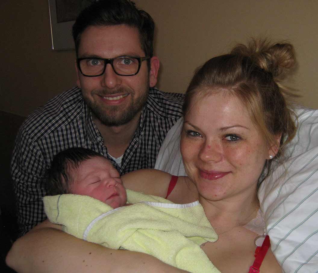 Fränzi Voß und Alexander Lehmann mit Leonore Karlotta.