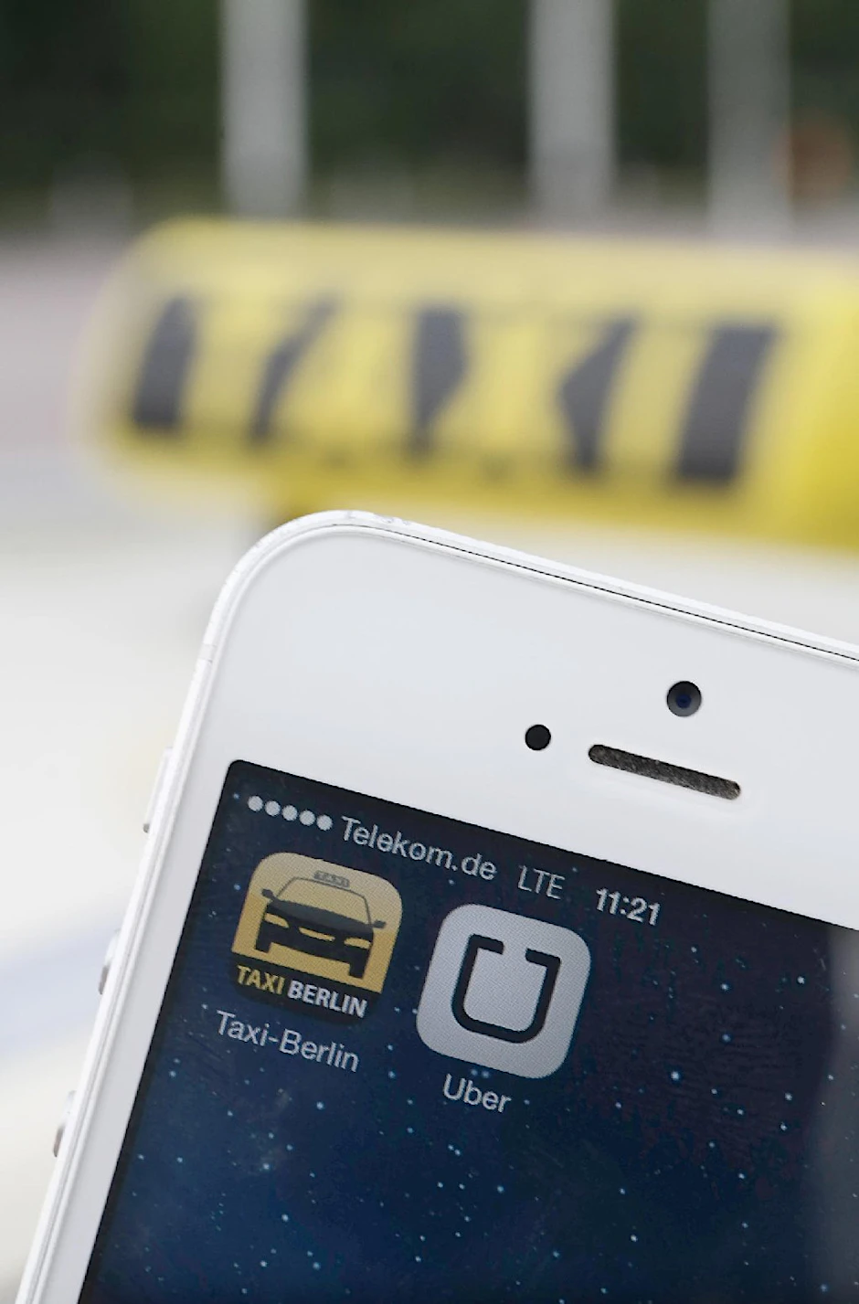 Fünf Euro zahlt Uber jedem Taxler, der eine Tour über die firmeneigene App annimmt.