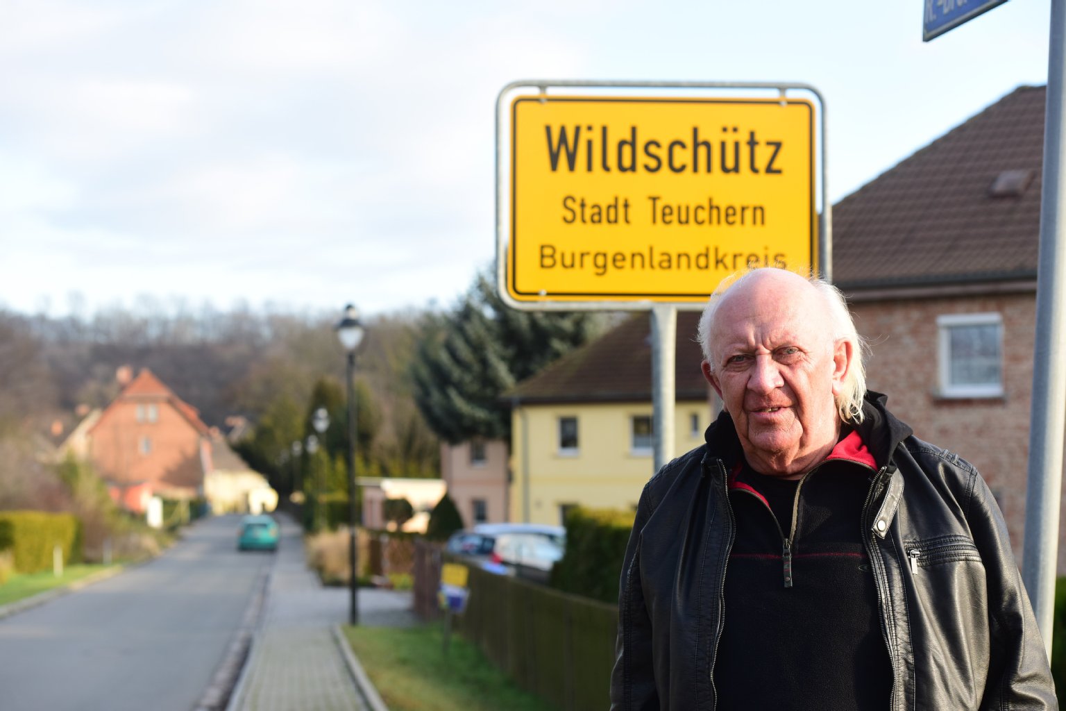 Peter Meyer in Wildschütz, dem Ort seiner Kindheit.