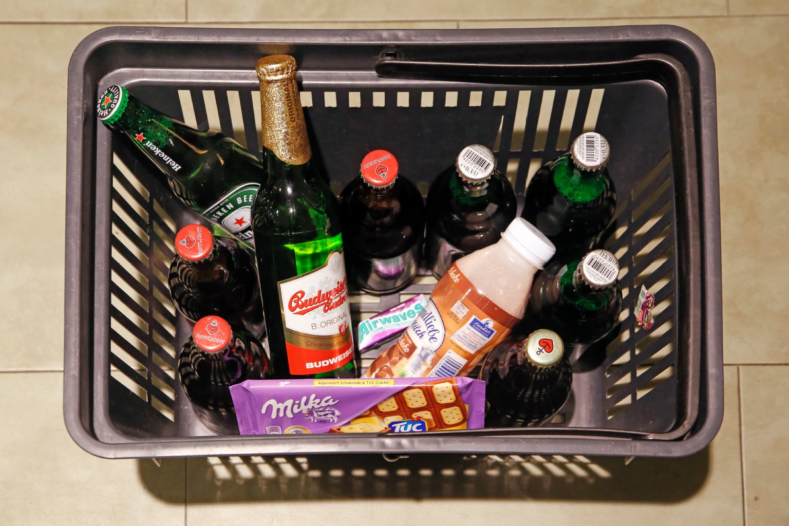 Bier, Bier, Bier, Bier, Kakao, Schokolade, Kaugummi ...