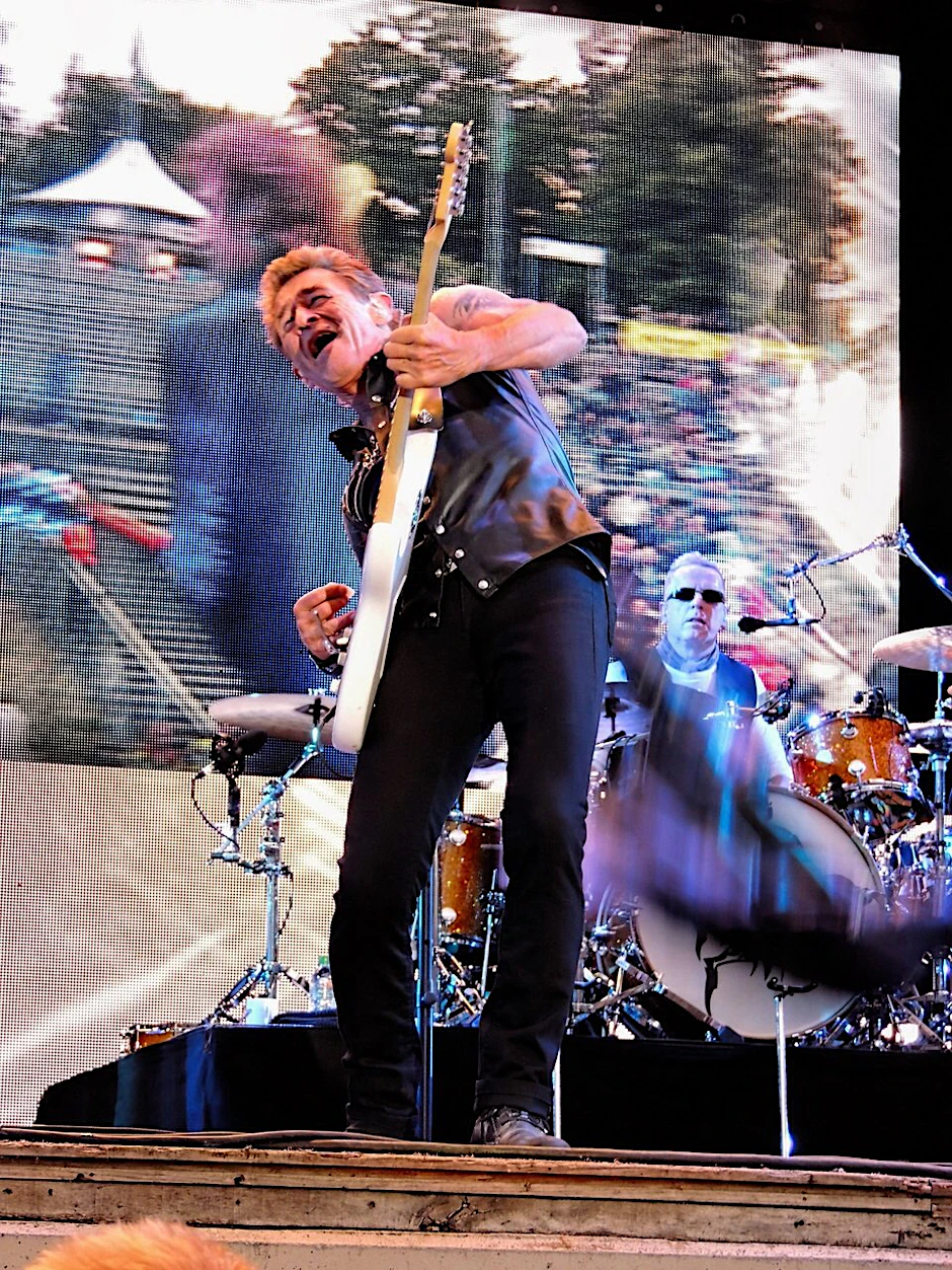 Die Lederjacke flog direkt auf Peter Maffay.