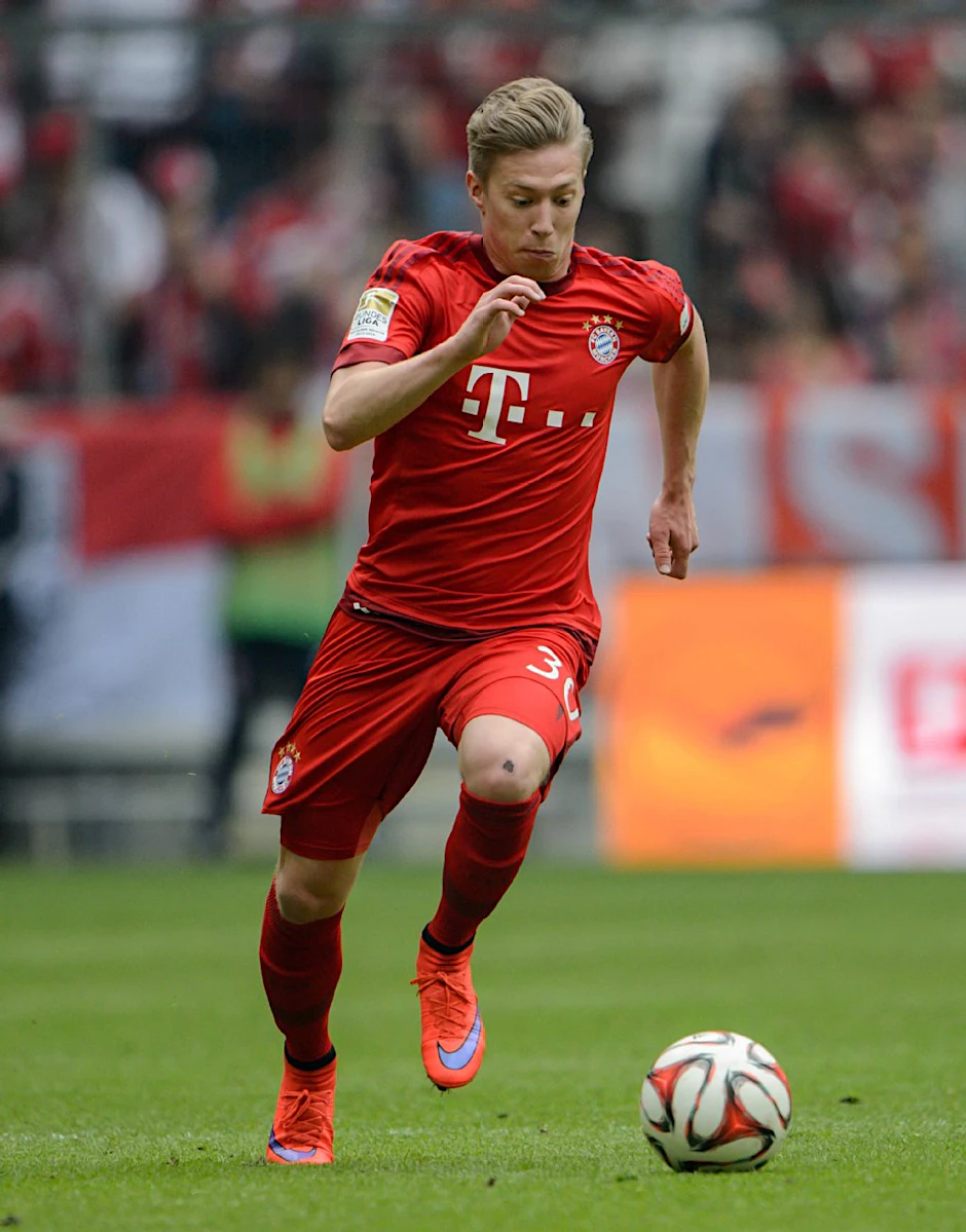 Bayerns Mitchell Weiser ist im nächsten Jahr für Hertha BSC am Ball.