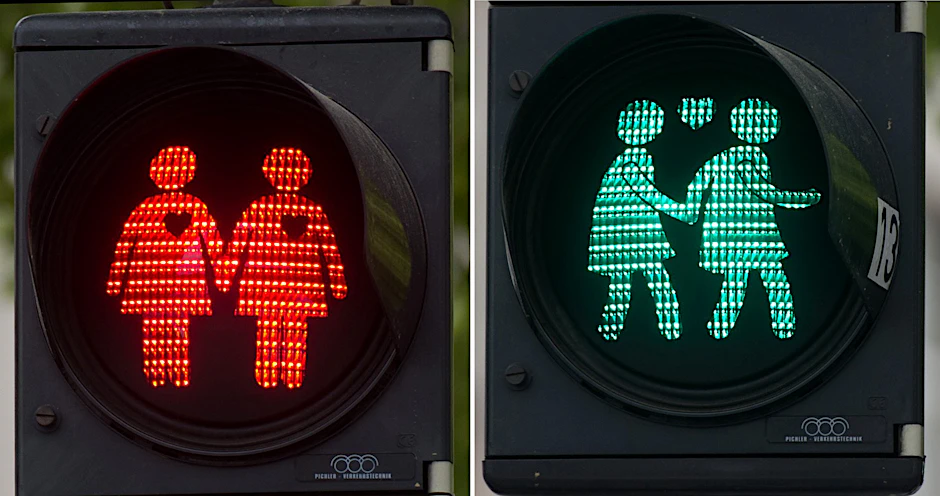 So sollen die homosexuellen Ampelpärchen für Lichtenberg aussehen. Hier die lesbische Version.