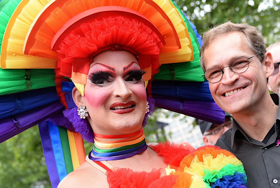 Berlins Regierender Bürgermeister Michael Müller auf dem CSD.