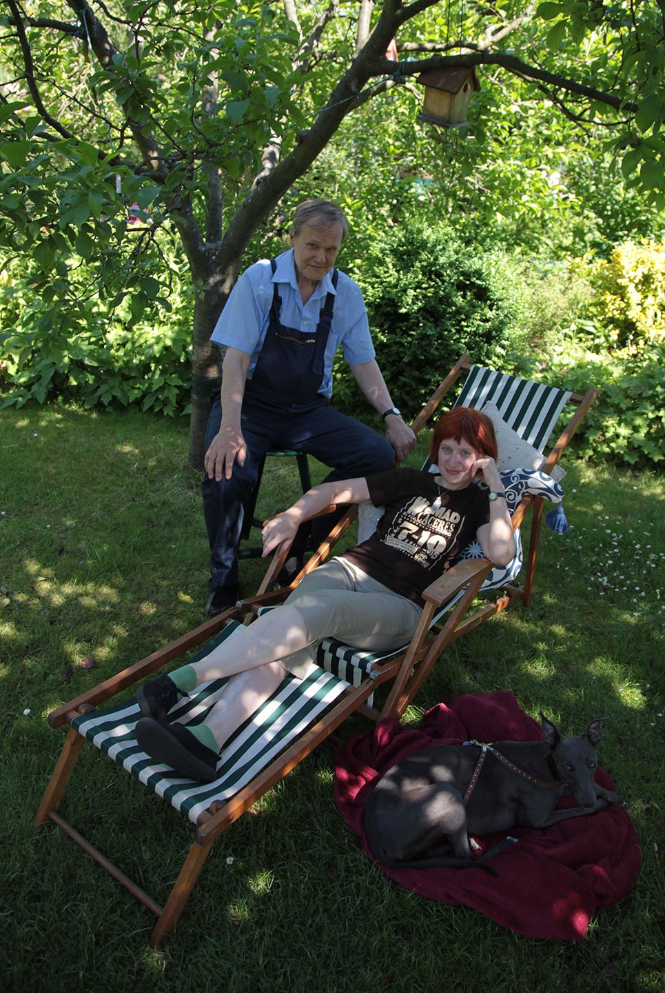 ... aber das änderte sich, nachdem er Bärbel kennengelernt hatte. Mit ihr verbringt er so viel Gartenzeit wie nur möglich.