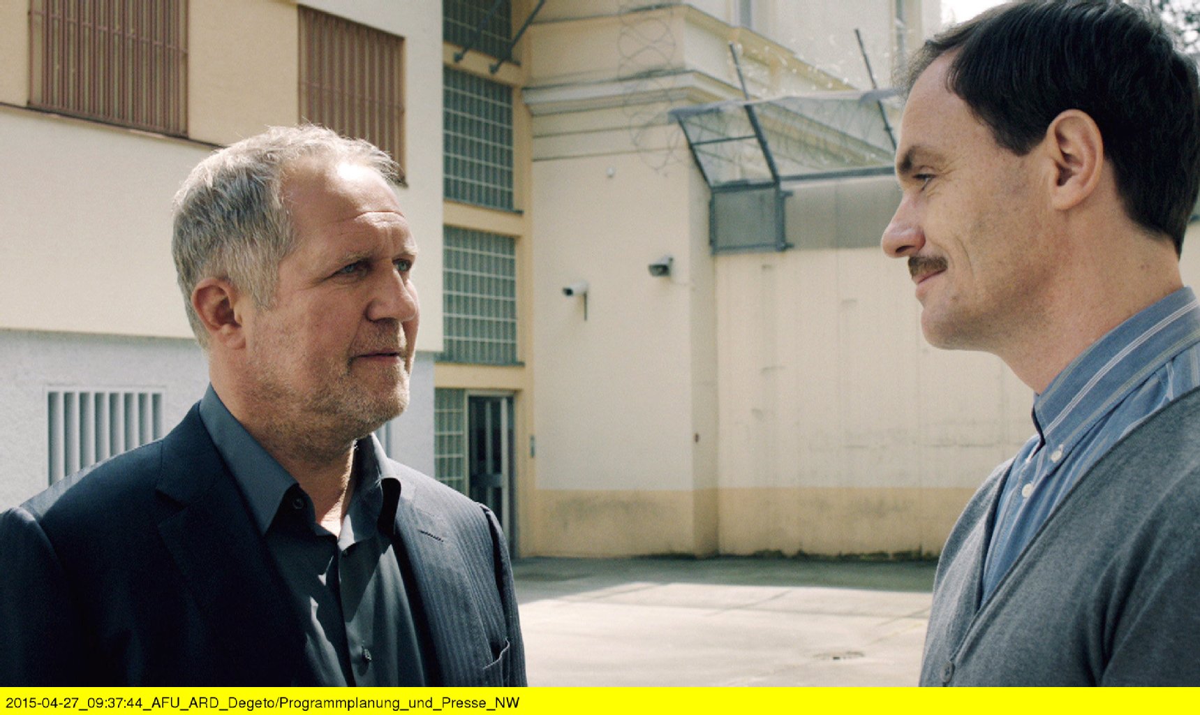 Der frühere Firmenchef Peter Wendler (Adrian Zollner) hat einen an der Klatsche und sitzt vollkommen zu Recht in der Klapse. Dazu wird er von Moritz Eisner (Harald Krassnitzer) befragt.