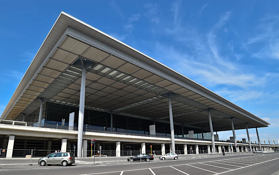 Um die Arbeiten im BER-Terminal in Schönefeld gibt’s erneut Ärger.