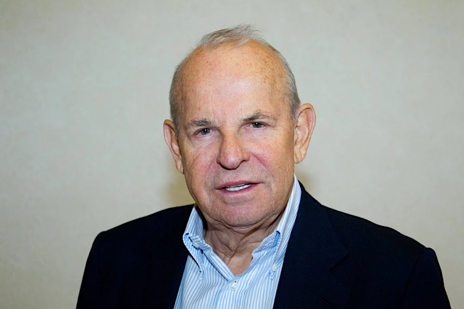 Manager Wilfried Sauerland zerstört Marco Hucks Träume von einer Rückkehr zu Trainer Ulli Wegner.