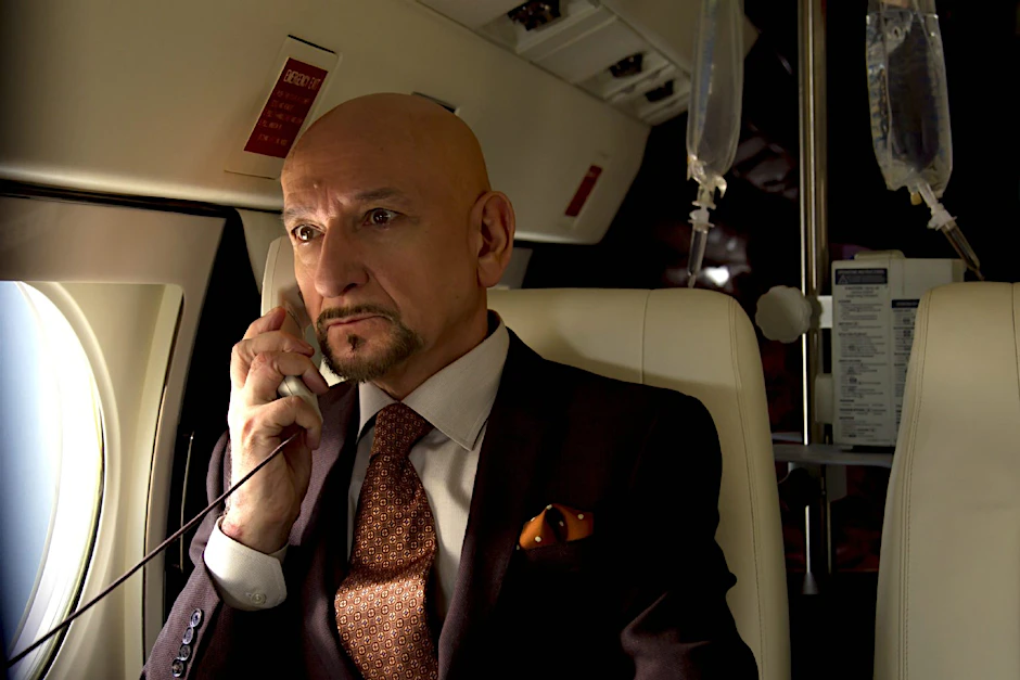 Der krebskranke Milliardär (Ben Kingsley) wird in einen neuen Körper verpflanzt.