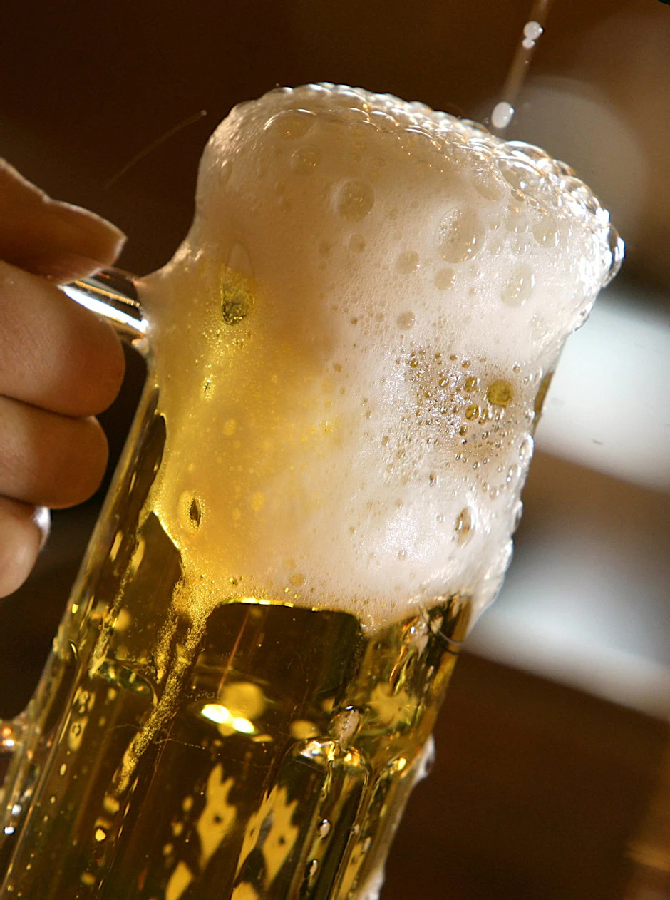 Einfach beliebt und vor allem gerade im Sommer gerne getrunken: Bier ist nicht umsonst in Deutschland Nationalgetränk. Nur die Tschechen konsumieren mehr als wir von dem Gerstensaft.