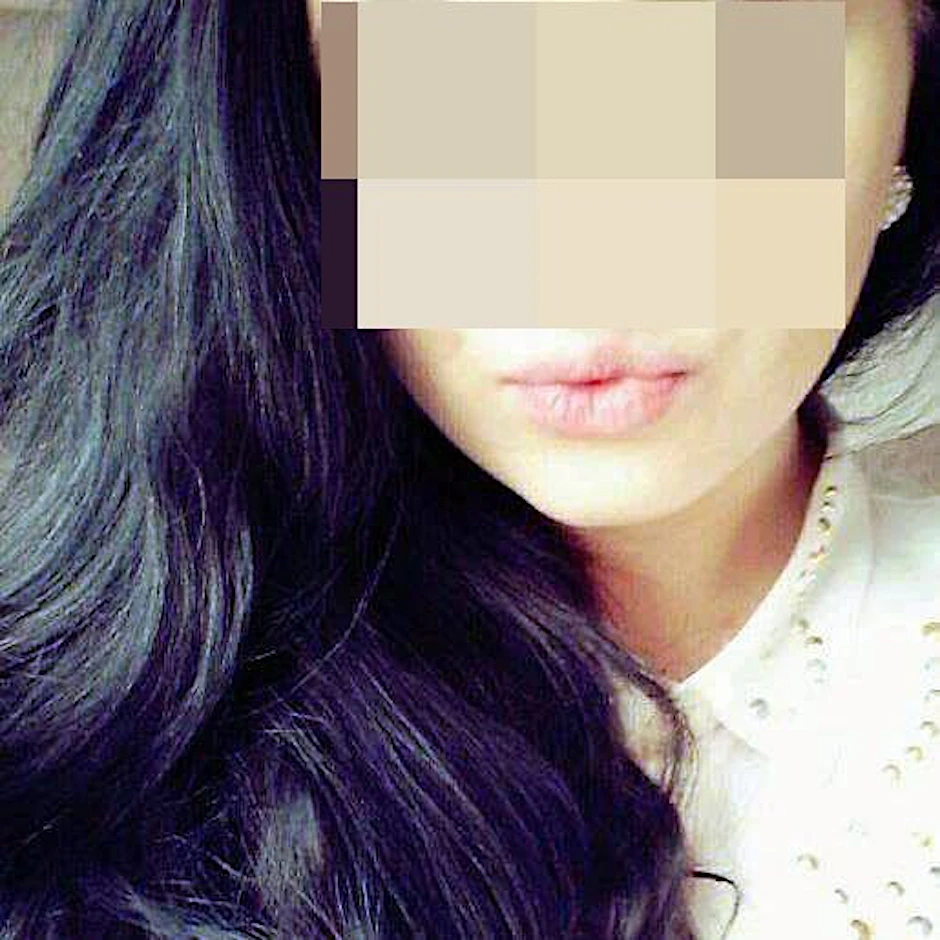 Maria P. (19) wurde in den dunklen Wald gelockt, wo sie mit ihrem Baby im Bauch lebendig verbrannt wurde.  