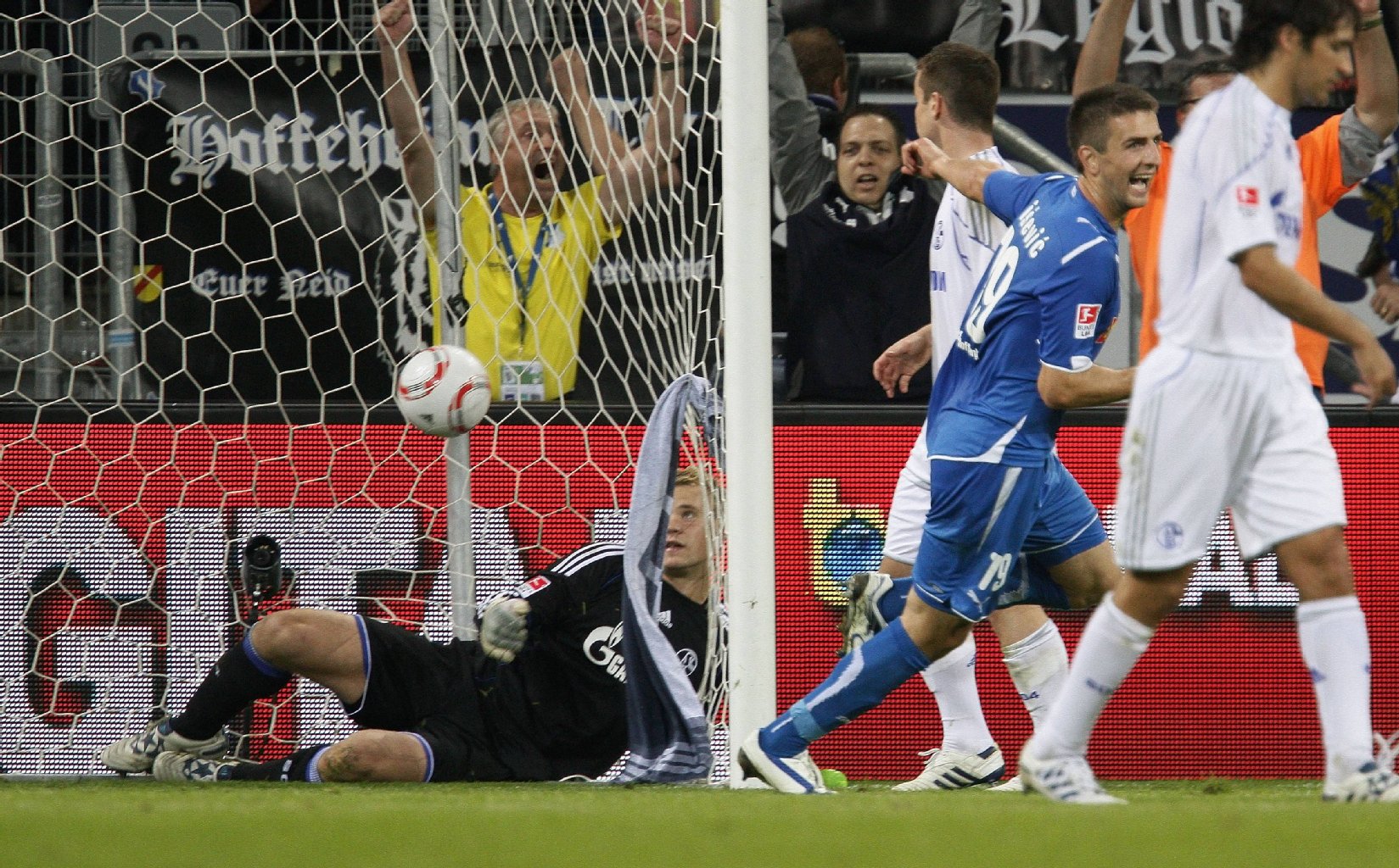 Früher traf er amFließband, zuletzt nichtmehr. Vedad Ibisevic hatte seine beste Zeit bei Hoffenheim. Der Nationalspieler Bosnien-Herzegowinas will jetzt einen Neustart bei Hertha ...