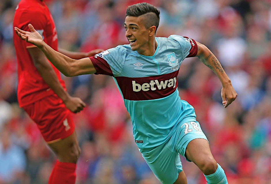 Schauplatz Anfield Road: Manuel Lanzini von West Ham United jubelt nach seinem Treffer zum 1:0 gegen Liverpool.