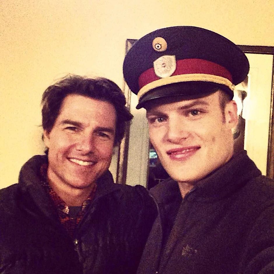 Robert Maaser (r.) durfte jetzt mit Tom Cruise drehen. Hier das Beleg-Selfie.