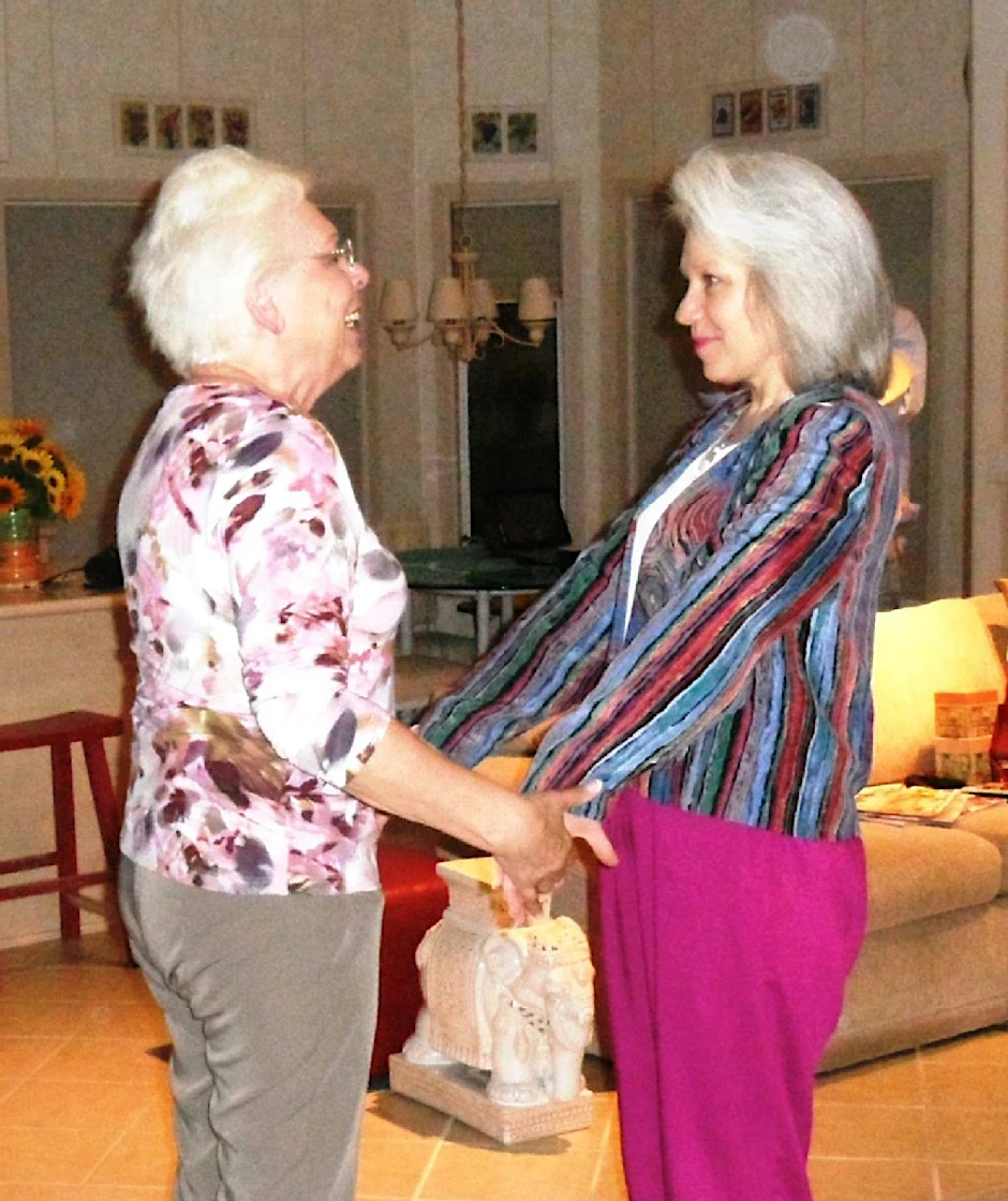 Nach ihrer Freilassung 2013 in den Armen ihrer Mutter Renate Janka.