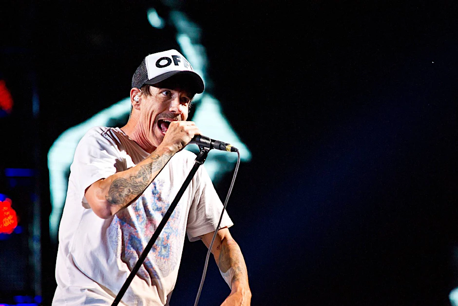 Anthony Kiedis, Frontsänger der Red Hot Chili Peppers, wird für 1.000 Dollar pro Karte in San Diego singen.