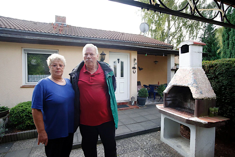 Das Rentnerpaar Röckendorf...