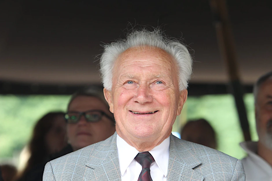 Jung geblieben: Trotz seiner 78 Jahre ist Fliegerkosmonaut Sigmund Jähn ein Energiebündel.