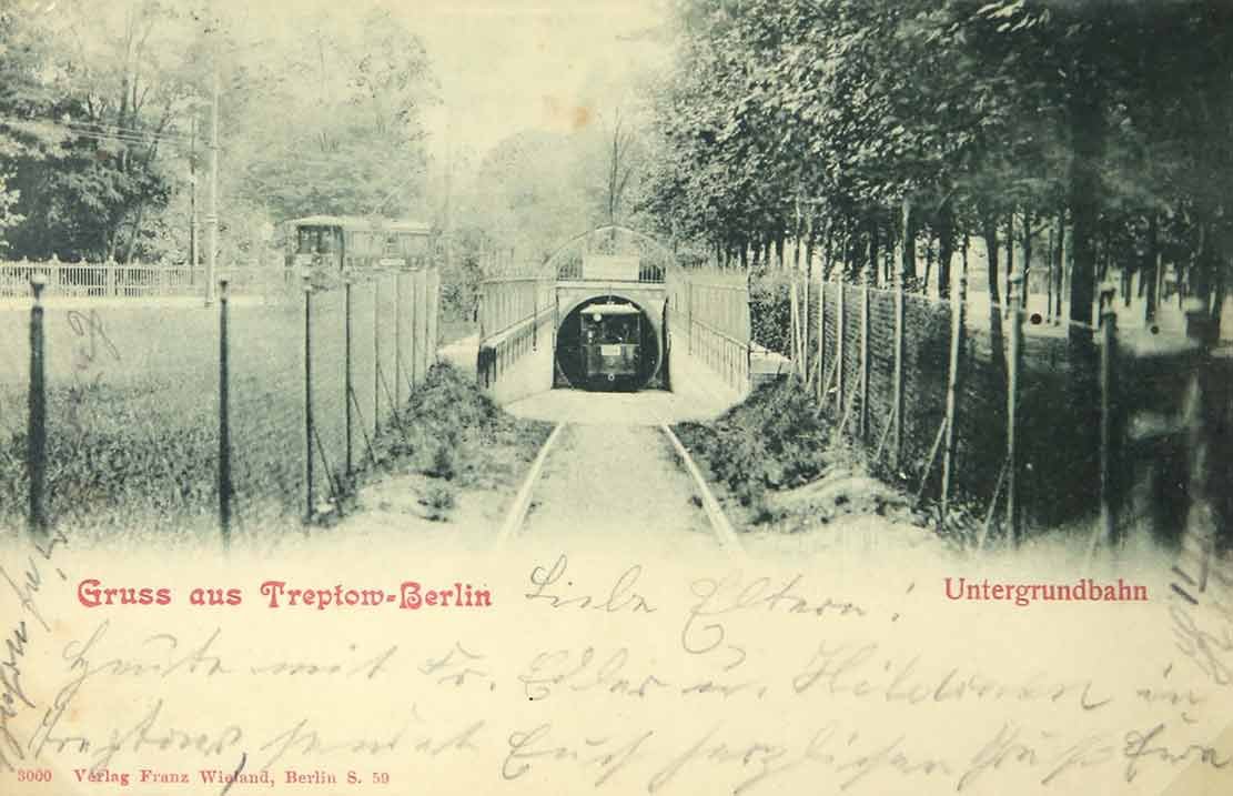 ... durch die ab 1899 Straßenbahnen fuhren.