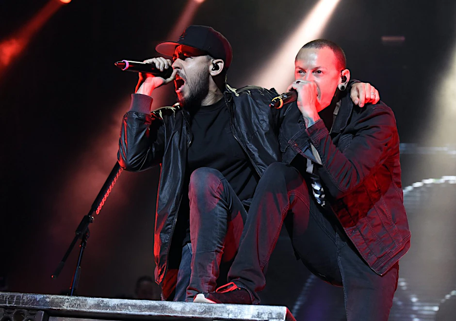 Gitarrist Mike Shinoda (li.) und Sänger Chester Bennington im August bei einem Festival im österreichischen St. Pölten.