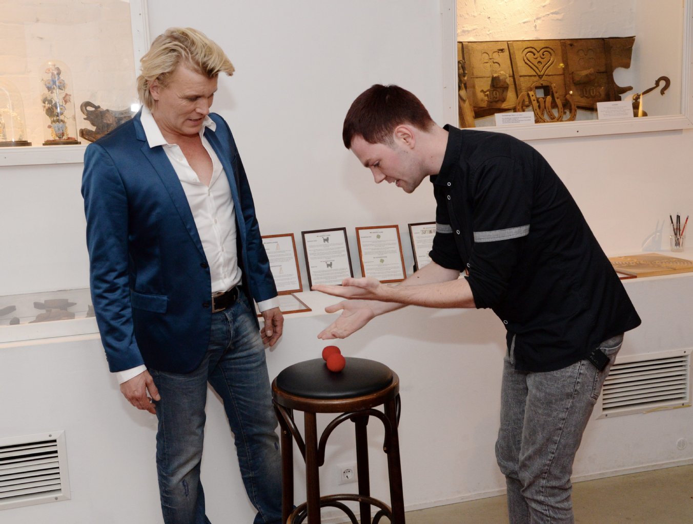 Hans Klok KURIER verzaubert den StarMagier