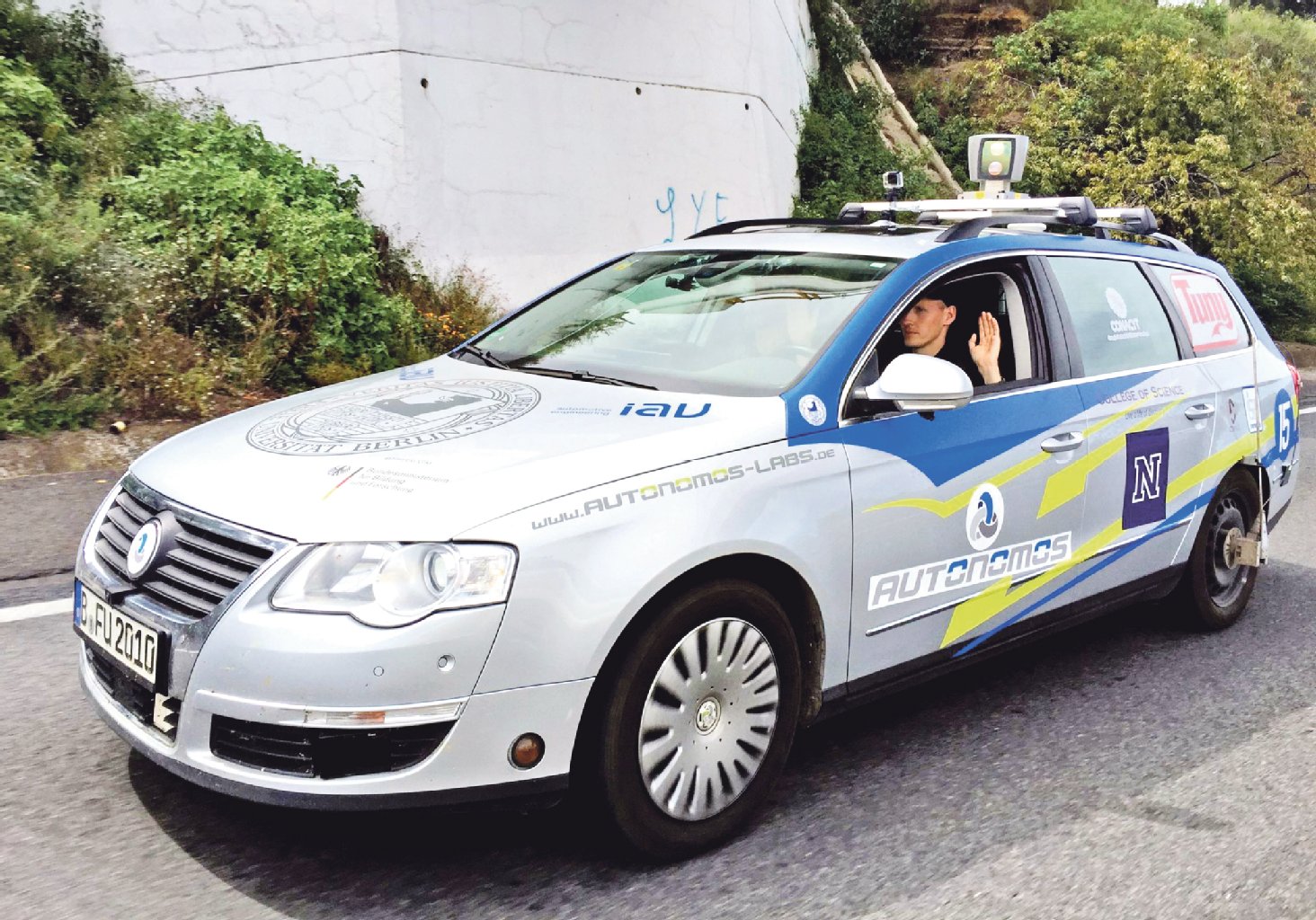 Image - Berliner Auto ohne Fahrer: Geisterfahrt durch Mexiko