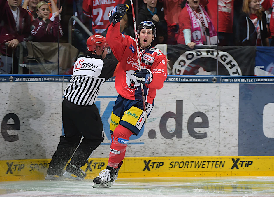 André Rankel sorgt mit dem 3:2 für die Wende.