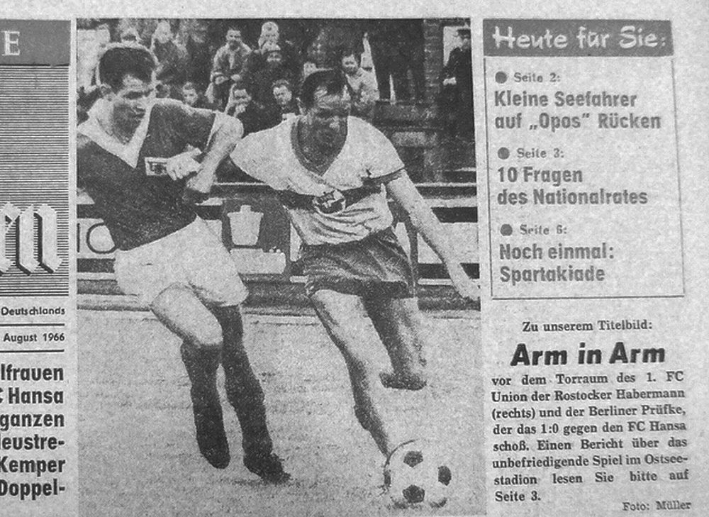 In dem Artikel der FuWo steht Uli Prüfke als erster Oberliga-Torschütze. Dabei erzielte den Treffer Wolfgang Wruck.