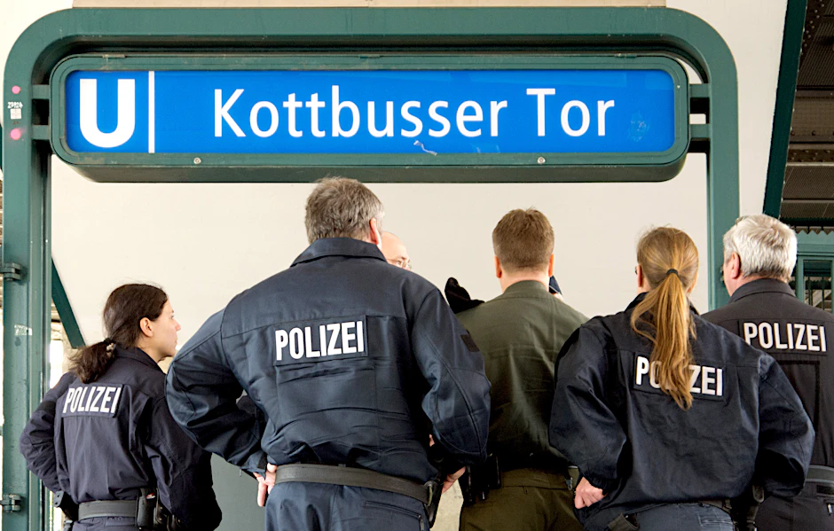 Das Kottbusser wäre ein geeigneter Standort, um mit zusätzlichem Personal dauerhaft mehr Polizeipräsenz zu zeigen.