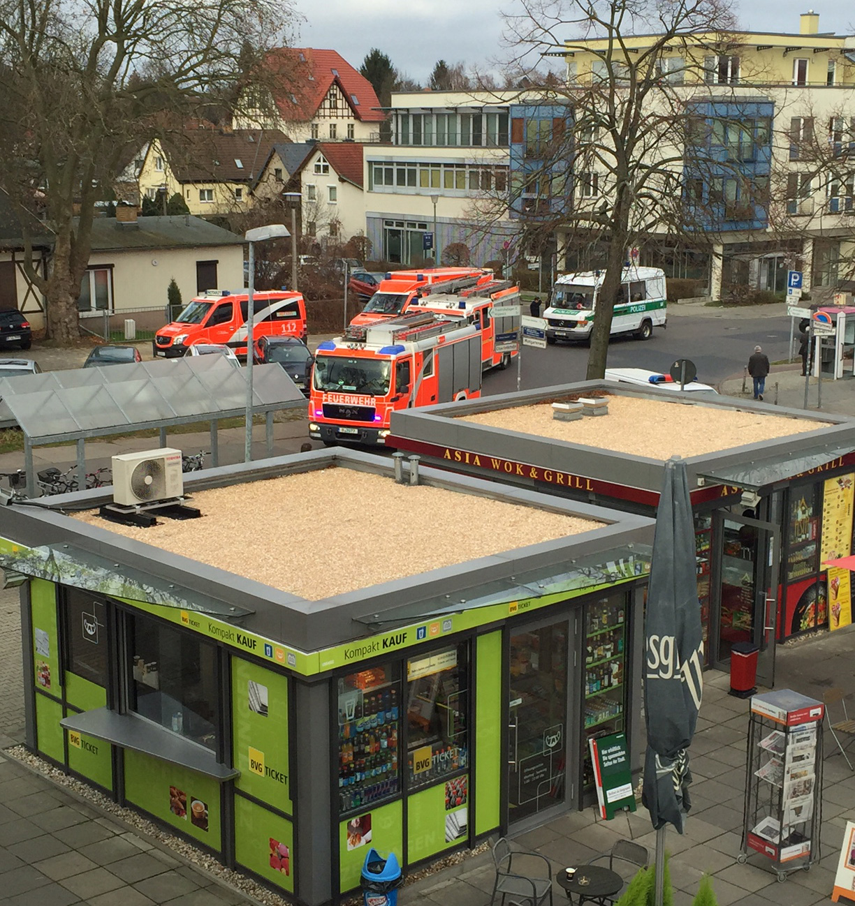 Einsatzkräfte vor Ort.