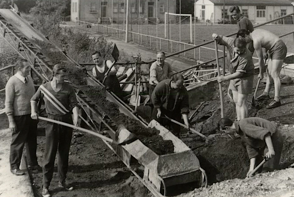 Subotnik beim 1. FC Union. So wurde 1968 der Stadion-Ausbau durch die Fans unterstützt.