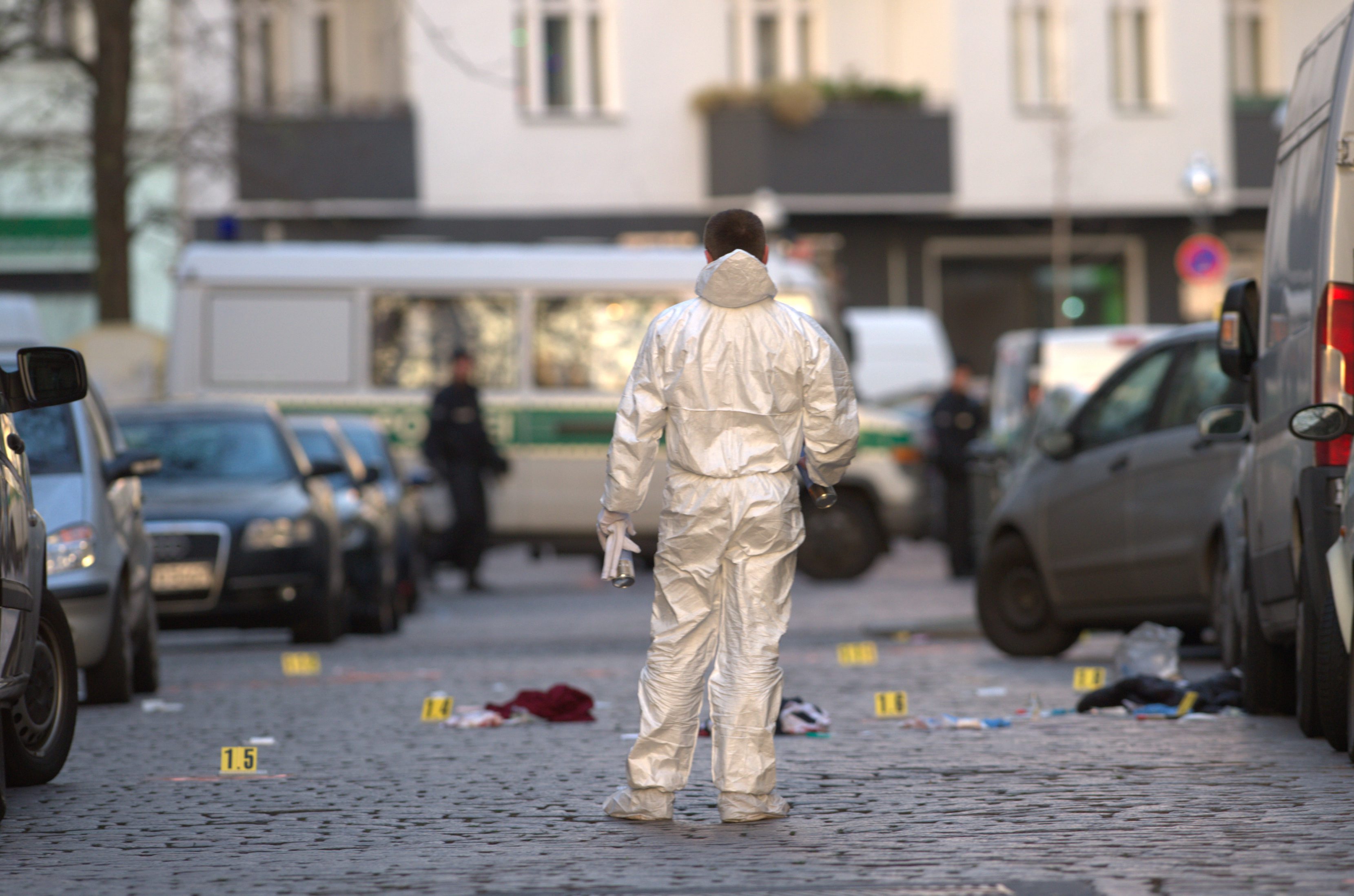 Spurensicherung in der Hochstädter Straße. 