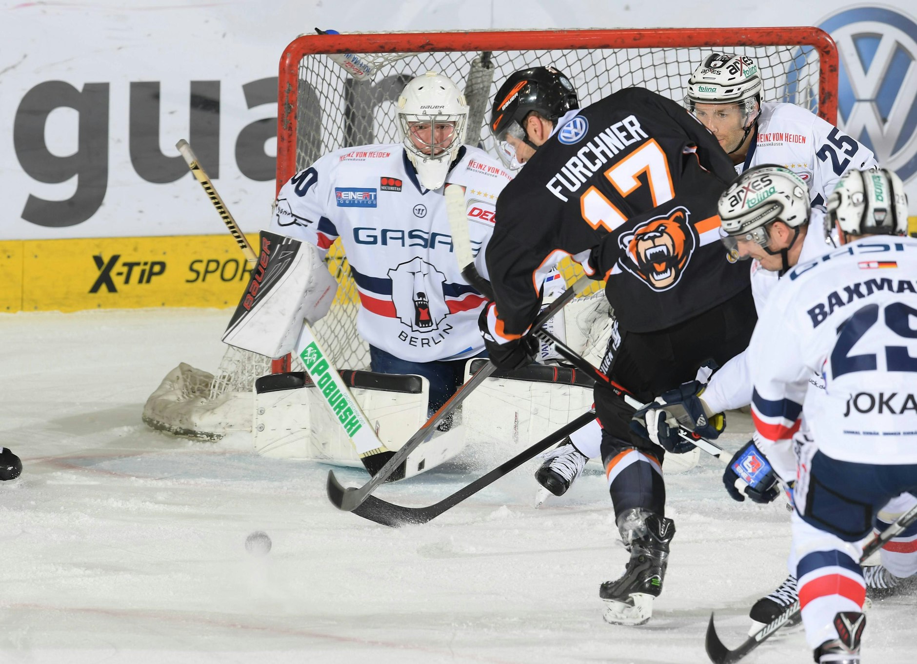 Eisbären Berlin Platz da, hier kommt Keeper Maximilian Franzreb!